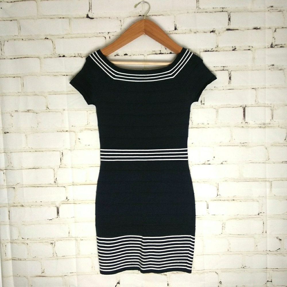 MAX STUDIO ◾ Mini Stretchy Dress